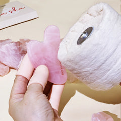 Rena Chris | Rose Quartz Faical Gua Sha tool | رينا كريس كواشا من حجر الكوارتز الوردي